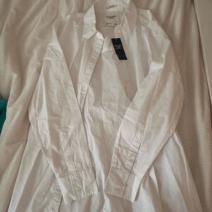 Abercrombie *oversized* woman’s white button down